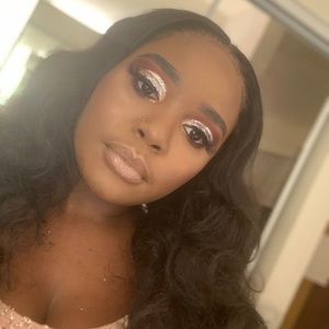 Meet your Posher, Kelsie